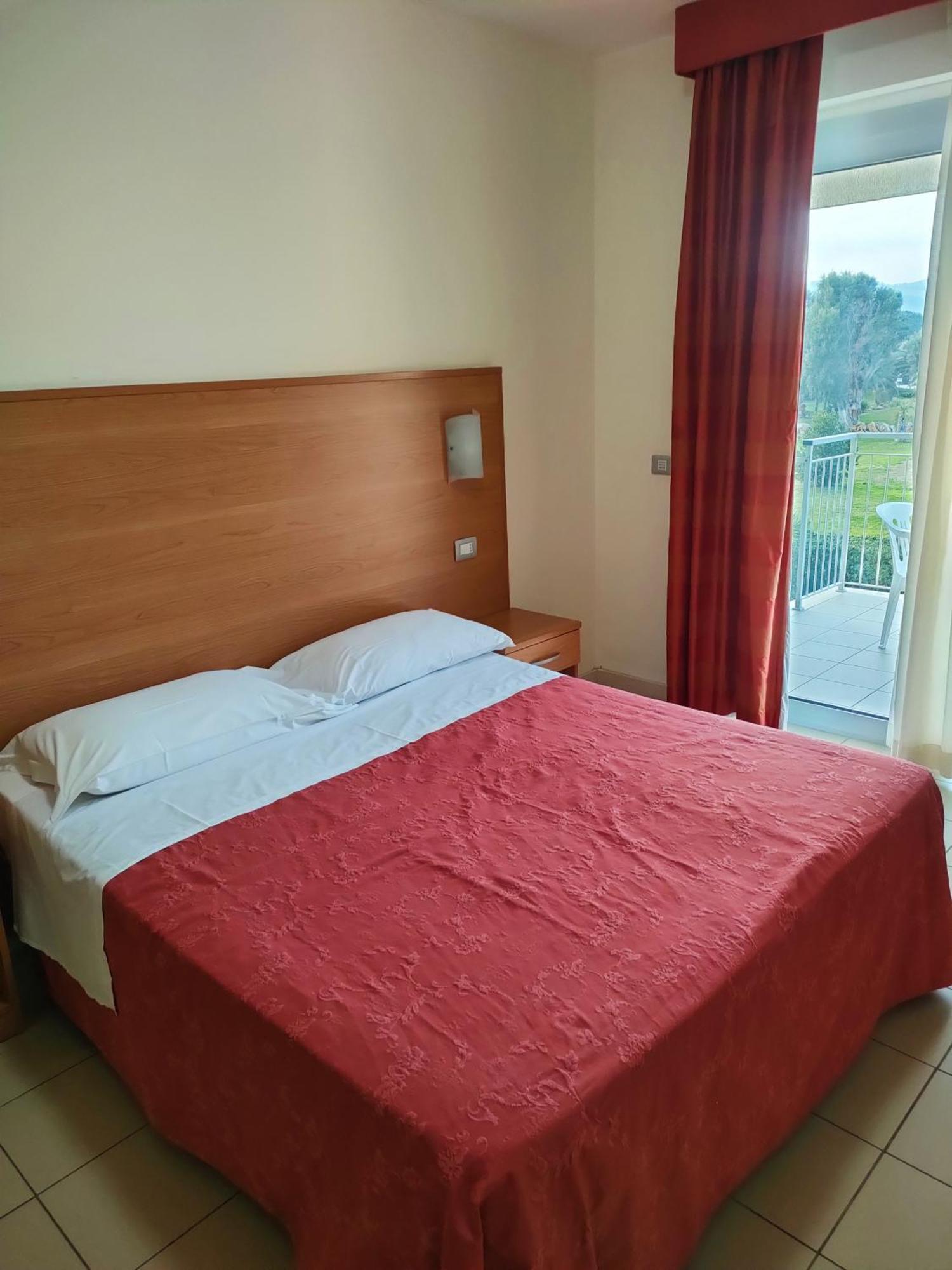 Casa Del Mar Aparthotel Roseto degli Abruzzi Kültér fotó