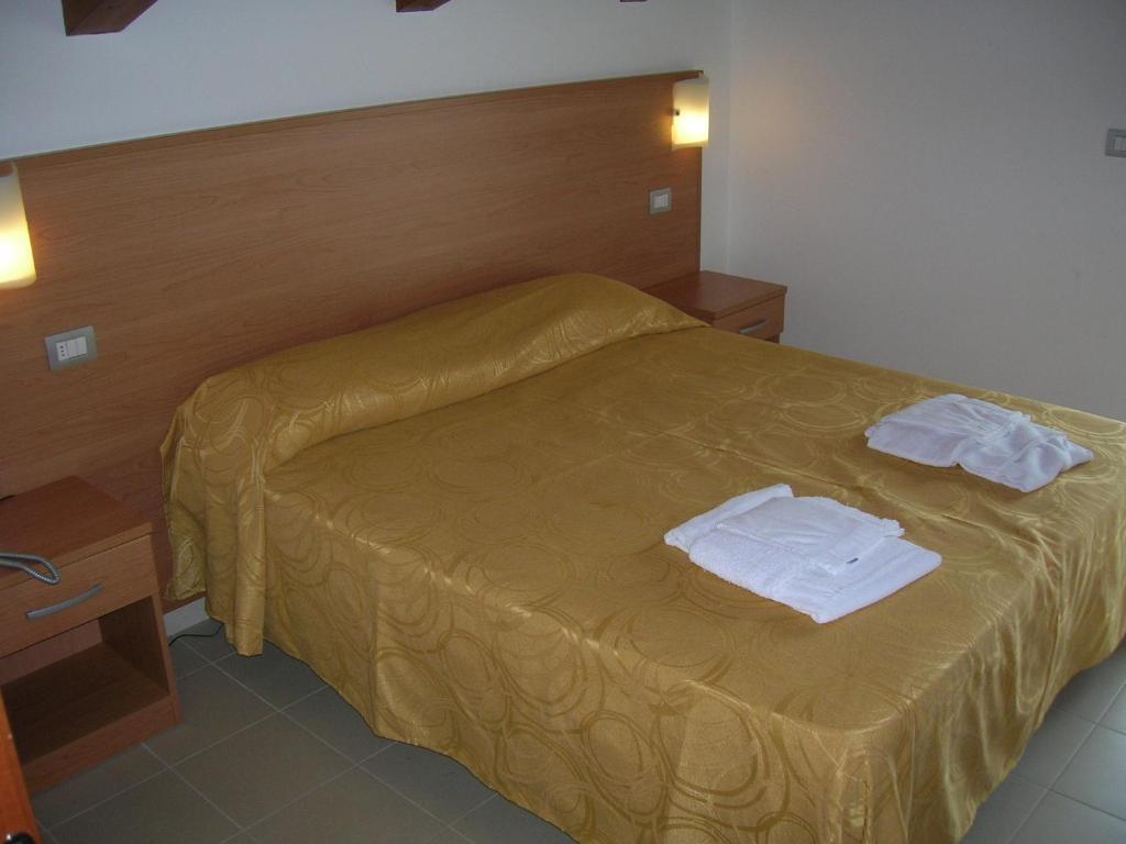 Casa Del Mar Aparthotel Roseto degli Abruzzi Kültér fotó